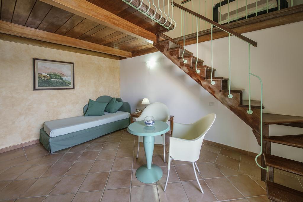 פרוסידה Hotel La Corricella מראה חיצוני תמונה