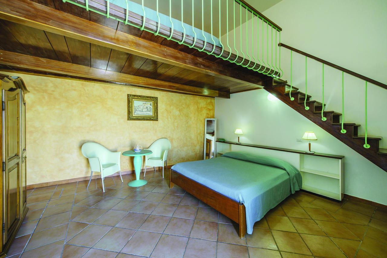 פרוסידה Hotel La Corricella מראה חיצוני תמונה